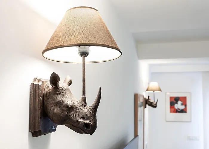 Apartment “the Palms” New, Ac, Terrace, Calm Near Old Town