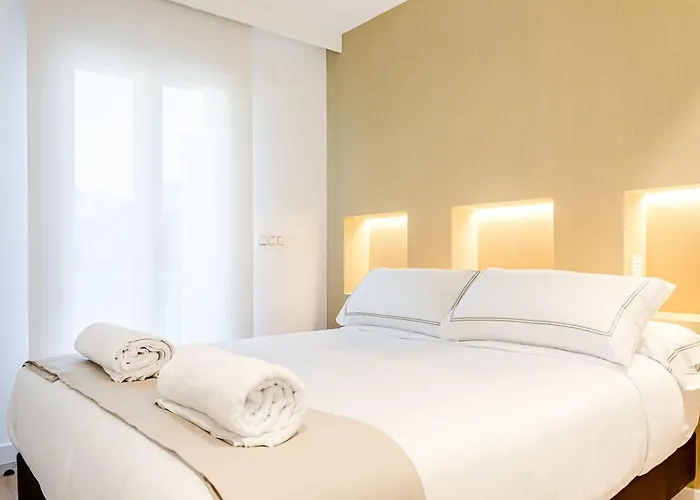 “the Palms” New, Ac, Terrace, Calm Near Old Town *