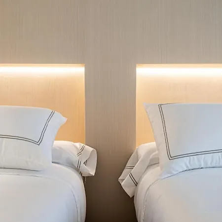 “the Palms” New, Ac, Terrace, Calm Near Old Town Apartman *