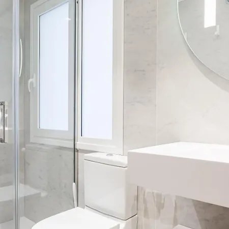 The Palms New, Ac, Terrace, Calm Near Old Town 公寓 *