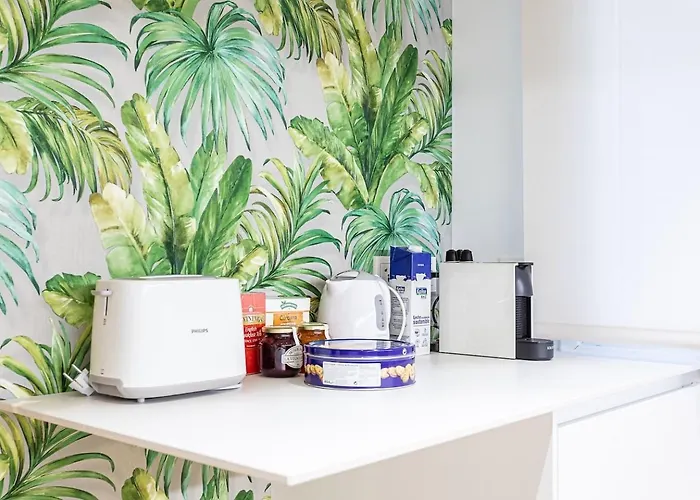 “the Palms” New, Ac, Terrace, Calm Near Old Town *