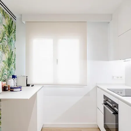 The Palms New, Ac, Terrace, Calm Near Old Town *